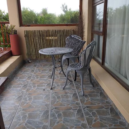 A1 Kynaston Self Catering Or Bed And Breakfast Jeffreys Bay Exteriér fotografie