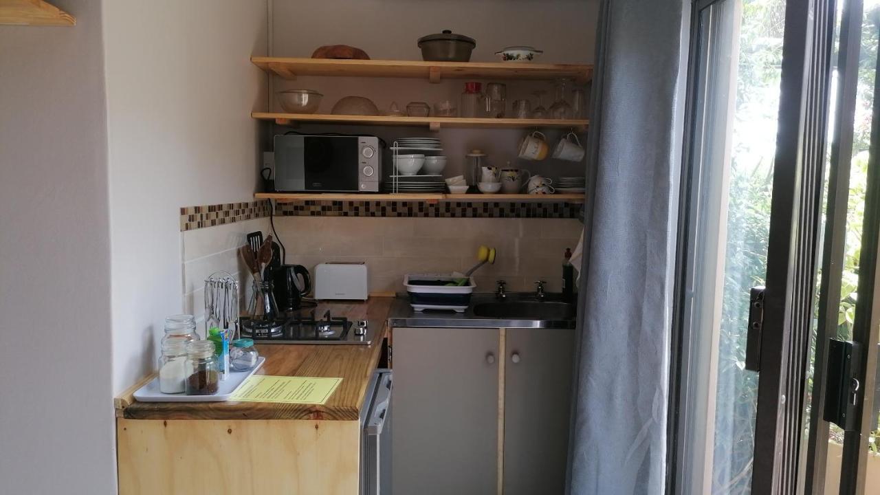 A1 Kynaston Self Catering Or Bed And Breakfast Jeffreys Bay Exteriér fotografie