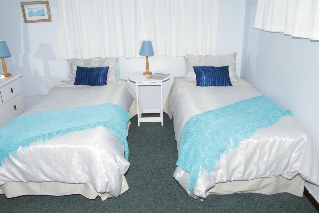 A1 Kynaston Self Catering Or Bed And Breakfast Jeffreys Bay Exteriér fotografie