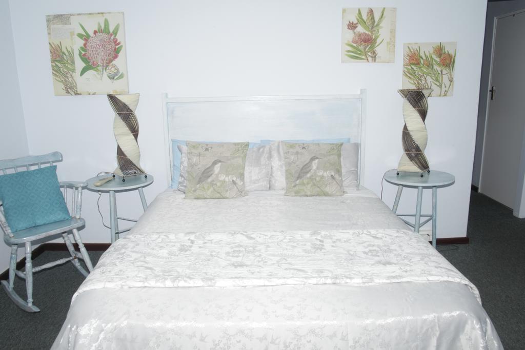 A1 Kynaston Self Catering Or Bed And Breakfast Jeffreys Bay Exteriér fotografie