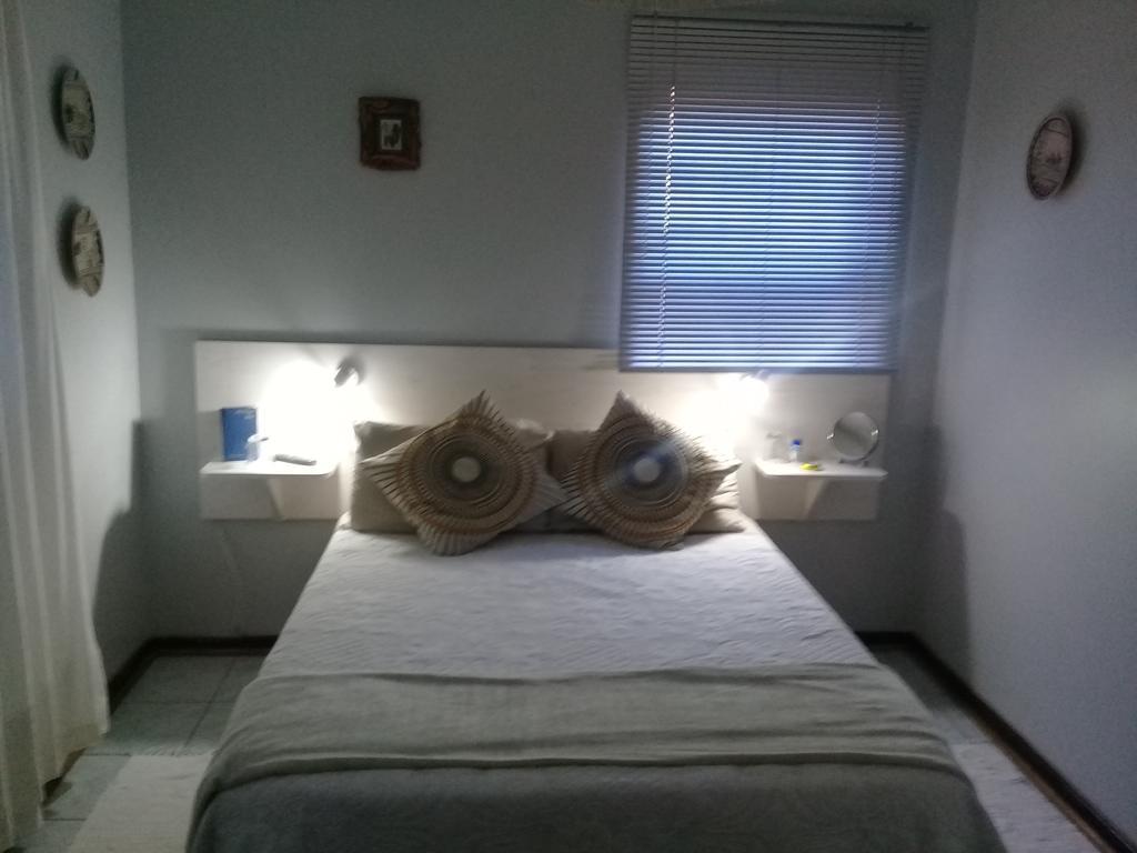 A1 Kynaston Self Catering Or Bed And Breakfast Jeffreys Bay Exteriér fotografie