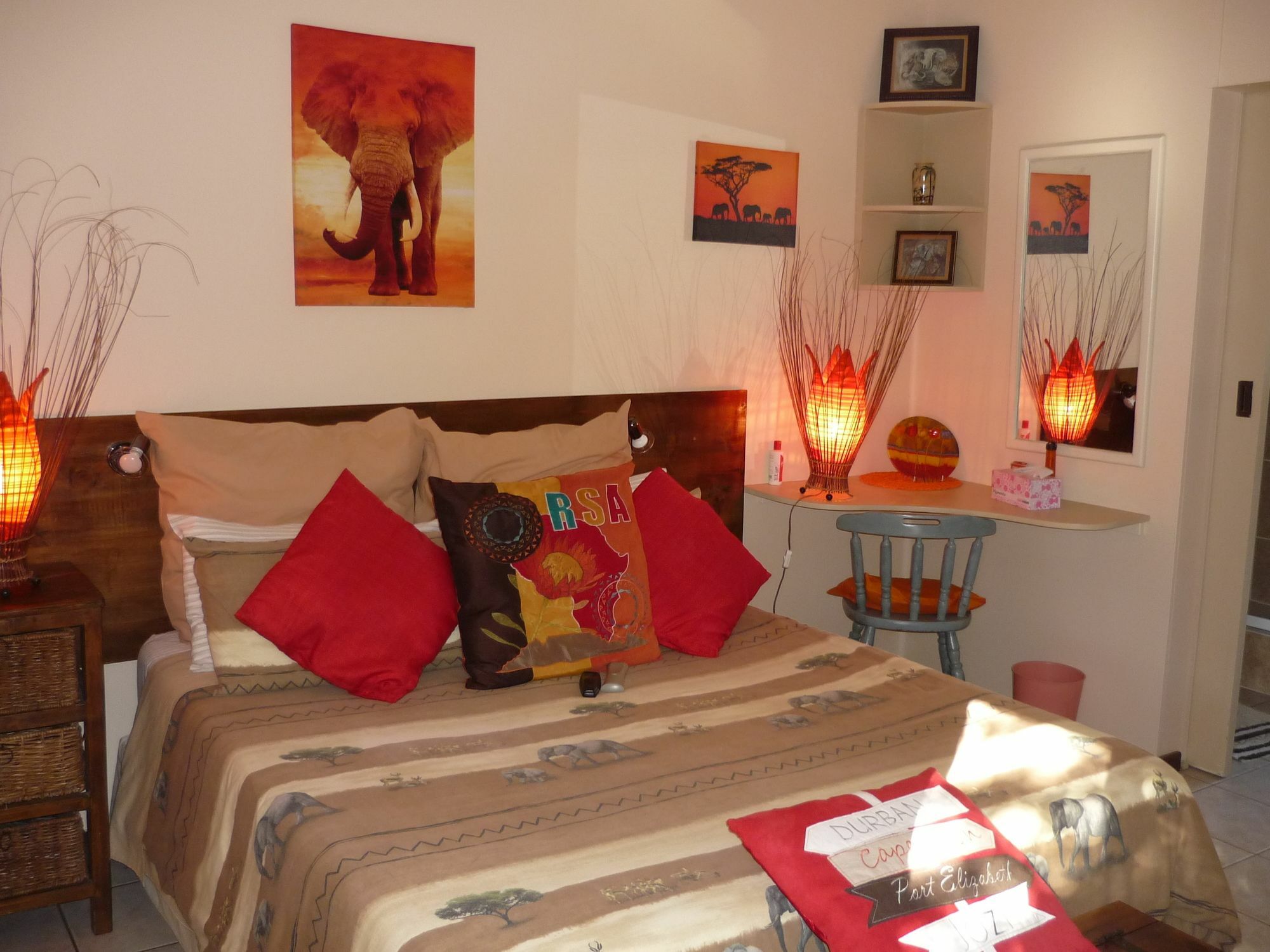A1 Kynaston Self Catering Or Bed And Breakfast Jeffreys Bay Exteriér fotografie
