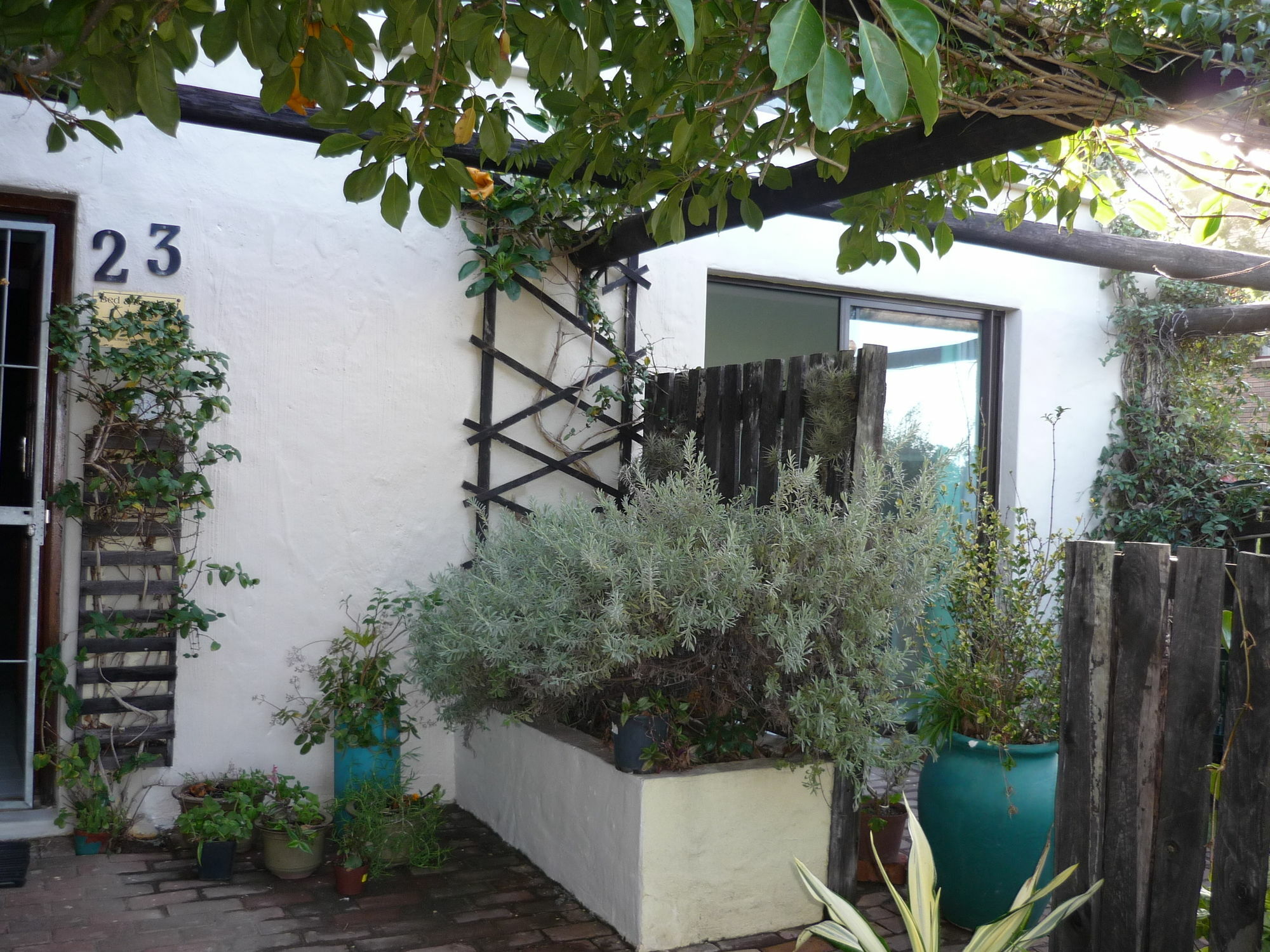 A1 Kynaston Self Catering Or Bed And Breakfast Jeffreys Bay Exteriér fotografie